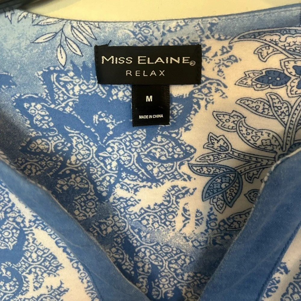 Miss Elaine Relax Blue and White Paisley Floral Zip House Coat Medium